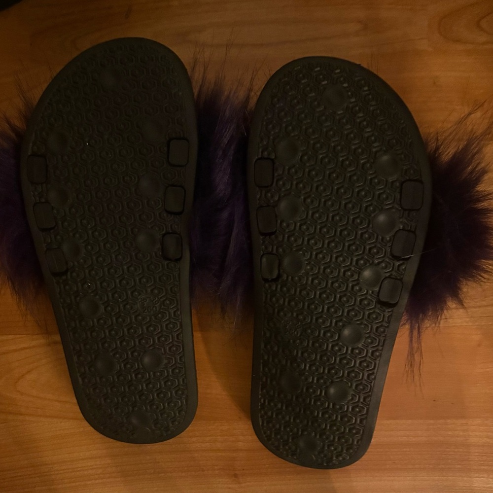 Women's Black and Purple Fur Slides - Picture 4 of 5